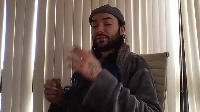 Snapshot of Stevey5894 chatting on November 23, 6:19 pm Stevey5894 online show from November 23, 6:19 pm