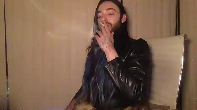 Snapshot of Stevey5894 chatting on November 29, 10:46 pm Stevey5894 online show from November 29, 10:46 pm