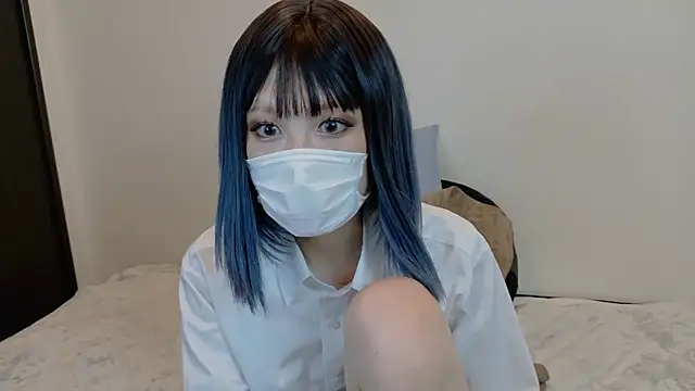 sarina at online show from November 1, 7:32 am