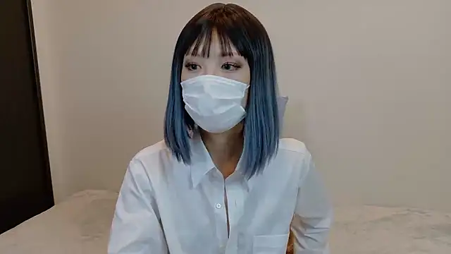 sarina at online show from November 7, 4:23 am