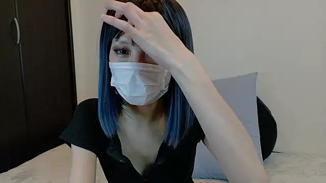 sarina at online show from March 14, 7:25 am