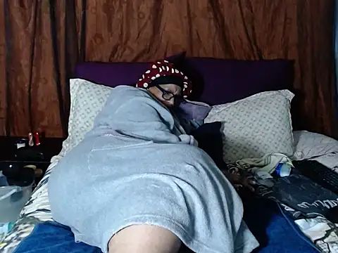 BOUNCINGASSX online show from September 12, 12:11 am