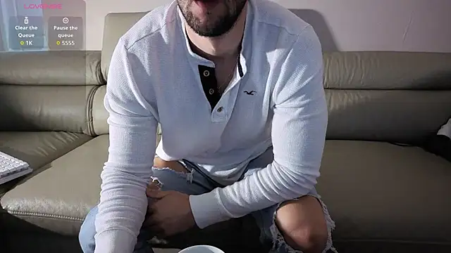 boiteasex online show from March 11, 7:36 am