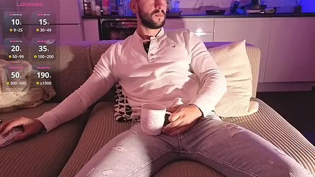 Snapshot of boiteasex chatting on June 12, 4:33 am boiteasex online show from June 12, 4:33 am