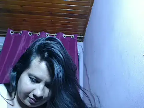 Snapshot of nina_kisslove chatting on November 6, 11:15 pm nina kisslove online show from November 6, 11:15 pm