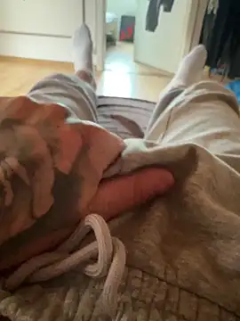 Snapshot of Dodxx77 chatting on October 5, 4:05 pm Dodxx77 online show from October 5, 4:05 pm