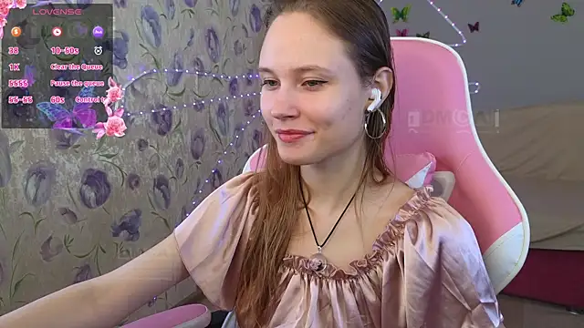Snapshot of Armurra15 chatting on May 20, 3:02 am Armurra15 online show from May 20, 3:02 am