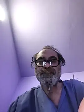 Snapshot of Sp71 chatting on October 10, 8:41 pm Sp71 online show from October 10, 8:41 pm