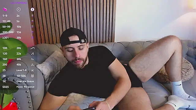 Maximo Wolff online show from March 13, 1:23 am