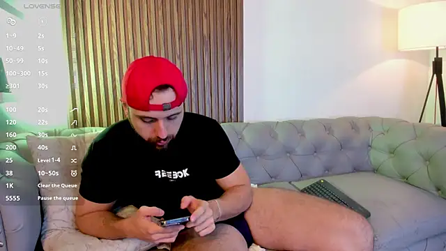 Snapshot of Maximo_Wolff chatting on June 23, 11:30 am Maximo Wolff online show from June 23, 11:30 am