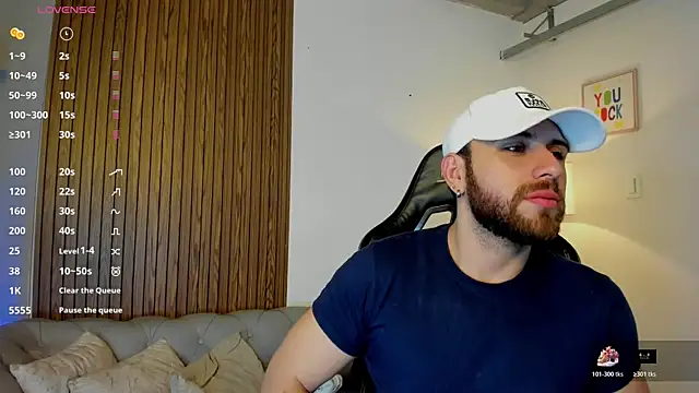 Snapshot of Maximo_Wolff chatting on July 4, 8:59 pm Maximo Wolff online show from July 4, 8:59 pm