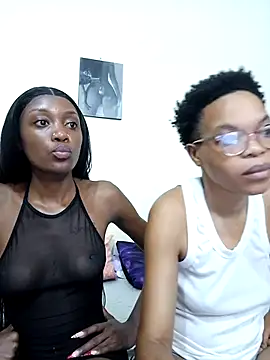 Snapshot of Miss-Hennessy chatting on March 30, 11:06 pm Miss-Hennessy online show from March 30, 11:06 pm
