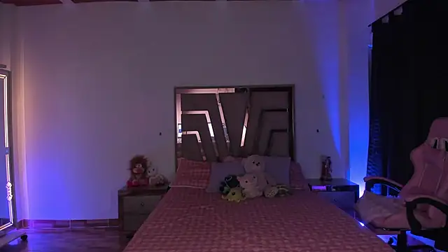 lunaarose online show from June 17, 12:13 am