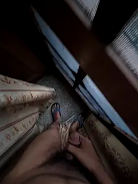 Snapshot of desir3dlund chatting on September 21, 12:45 am desir3dlund online show from September 21, 12:45 am