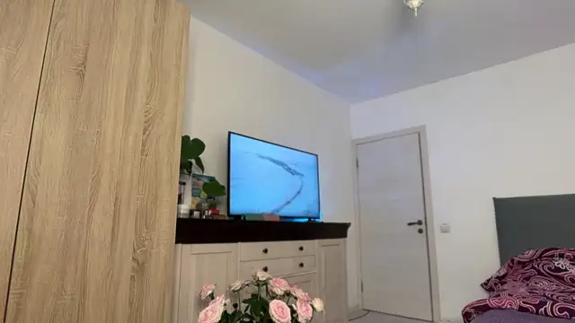 Miaswetty online show from October 14, 9:43 am