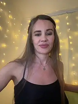 LucieMack online show from June 22, 5:32 pm