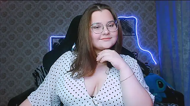 InLoveWithLife26 online show from September 12, 8:20 pm