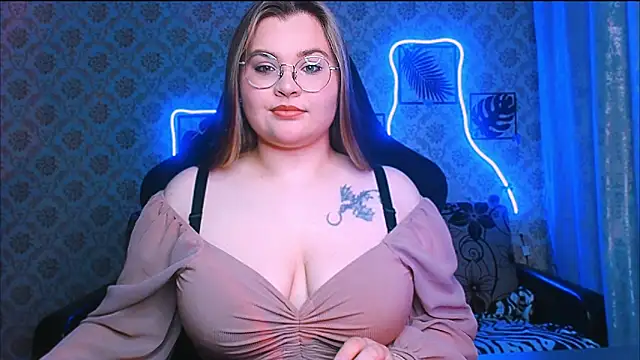 InLoveWithLife26 online show from June 25, 7:07 pm