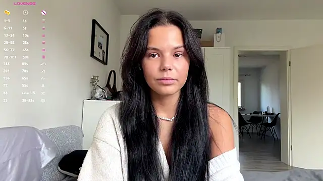 Snapshot of MaydaCornwall chatting on November 23, 10:59 am MaydaCornwall online show from November 23, 10:59 am