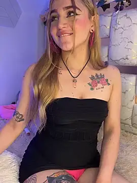 Snapshot of Sara_Sophia420 chatting on October 19, 10:43 pm Sara Sophia420 online show from October 19, 10:43 pm