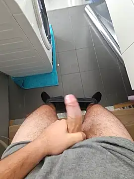 Snapshot of flirt_23 chatting on November 13, 9:52 am flirt 23 online show from November 13, 9:52 am