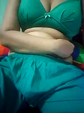 Snapshot of Maria_Mahi chatting on September 18, 6:21 pm Maria Mahi online show from September 18, 6:21 pm