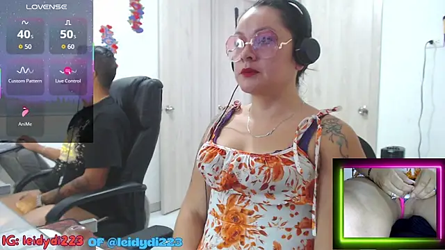 leidydi223 online show from September 9, 1:43 pm