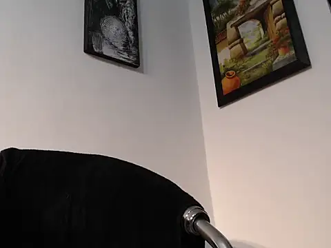 Snapshot of ElCaballeroNegro24 chatting on September 26, 5:11 am ElCaballeroNegro24 online show from September 26, 5:11 am