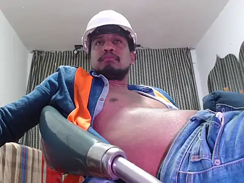 Snapshot of ElCaballeroNegro24 chatting on September 28, 5:46 am ElCaballeroNegro24 online show from September 28, 5:46 am