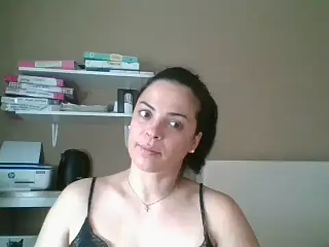 ITALIANASISIXX online show from May 27, 6:32 am