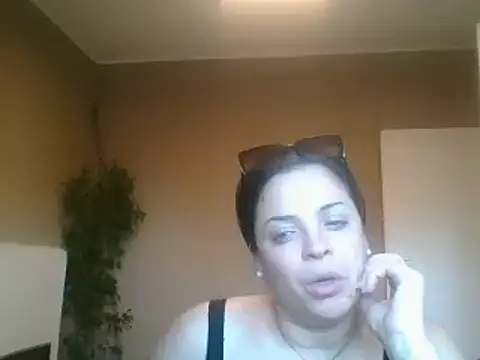 ITALIANASISIXX online show from June 6, 5:17 pm