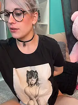 TheRealJessyLey online show from February 16, 8:27 pm