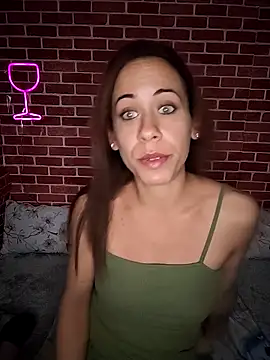 Snapshot of HotGinger66 chatting on November 18, 9:14 am HotGinger66 online show from November 18, 9:14 am