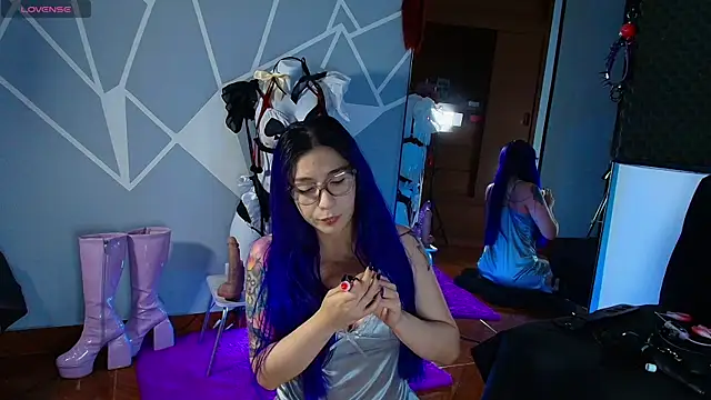karlamoon23 online show from June 26, 11:36 am