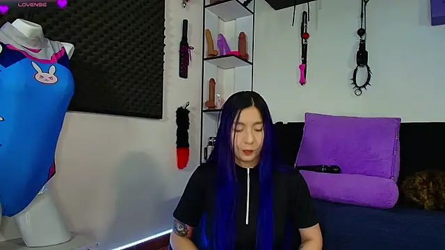 karlamoon23 online show from July 16, 10:27 pm