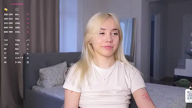 LilianBenskin online show from November 15, 5:38 am