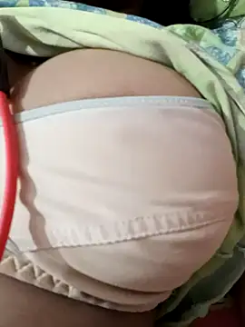 kaviyaponnu0987 online show from September 26, 1:48 pm