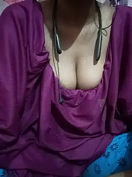 kaviyaponnu0987 online show from July 4, 9:48 am