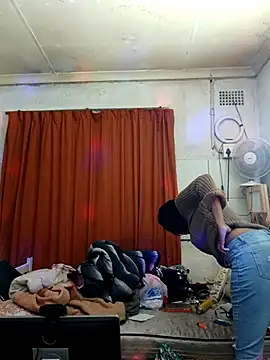 Juicy Candy-Reloaded online show from November 15, 5:20 pm