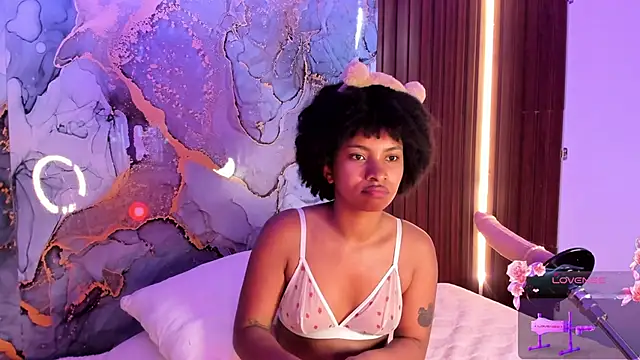 Snapshot of Lolalewis777 chatting on September 15, 8:09 pm Lolalewis777 online show from September 15, 8:09 pm