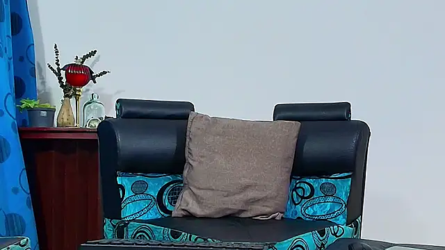 Snapshot of DaveSoldier chatting on October 18, 4:37 am DaveSoldier online show from October 18, 4:37 am