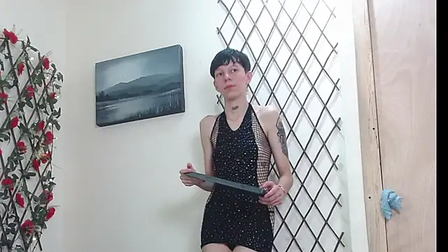 Snapshot of LiamBrown09 chatting on May 16, 7:56 pm LiamBrown09 online show from May 16, 7:56 pm