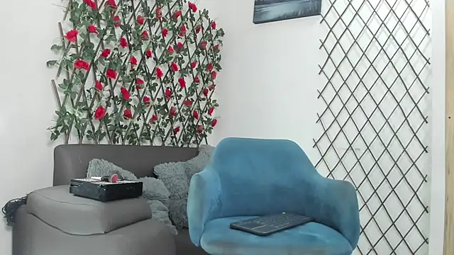 Snapshot of LiamBrown09 chatting on June 12, 7:24 pm LiamBrown09 online show from June 12, 7:24 pm