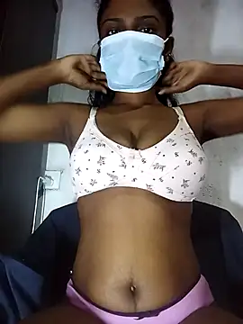 Snapshot of MickMicky chatting on October 23, 1:49 am MickMicky online show from October 23, 1:49 am