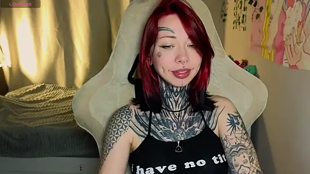 bunnykellyyy online show from May 21, 7:04 am
