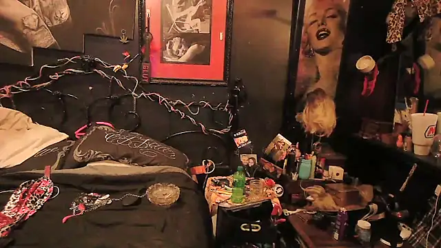 Splash Queen420 online show from February 19, 3:13 am