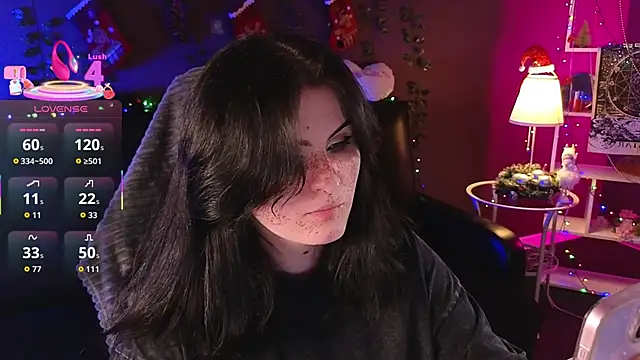 Snapshot of Dark_Shine chatting on December 4, 4:05 pm Dark Shine online show from December 4, 4:05 pm