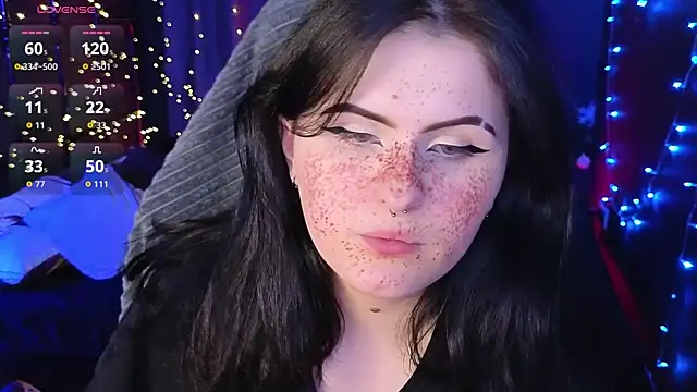 Snapshot of Dark_Shine chatting on December 17, 8:48 pm Dark Shine online show from December 17, 8:48 pm