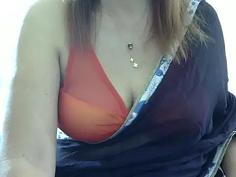 Snapshot of rekha_1508 chatting on July 1, 5:20 am rekha 1508 online show from July 1, 5:20 am