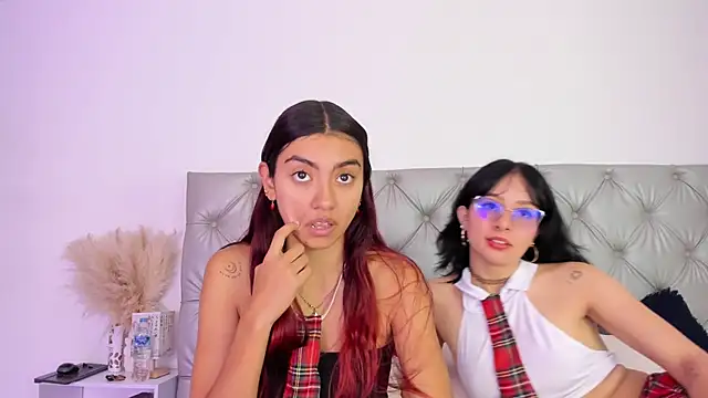 Naughty Couple83 online show from September 29, 2:55 pm